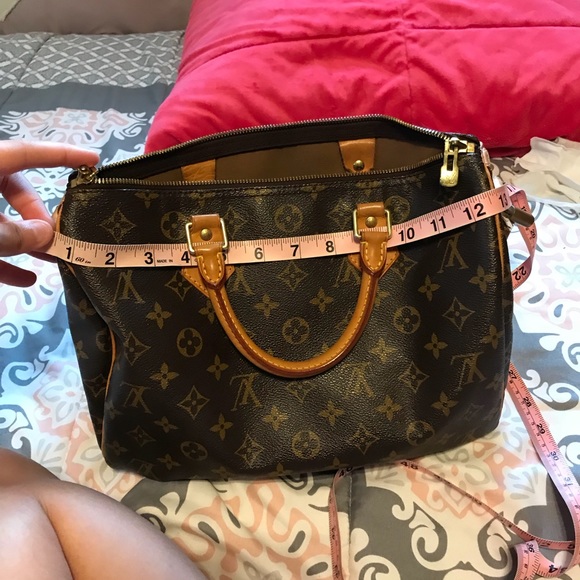 AUTHENTIC LV shoulder bag monogram 30 - Picture 2 of 8
